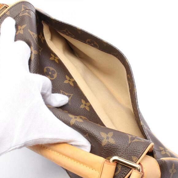 LOUIS VUITTON Brown Monogram Leather Shoulder Bag - Picture 7 of 11